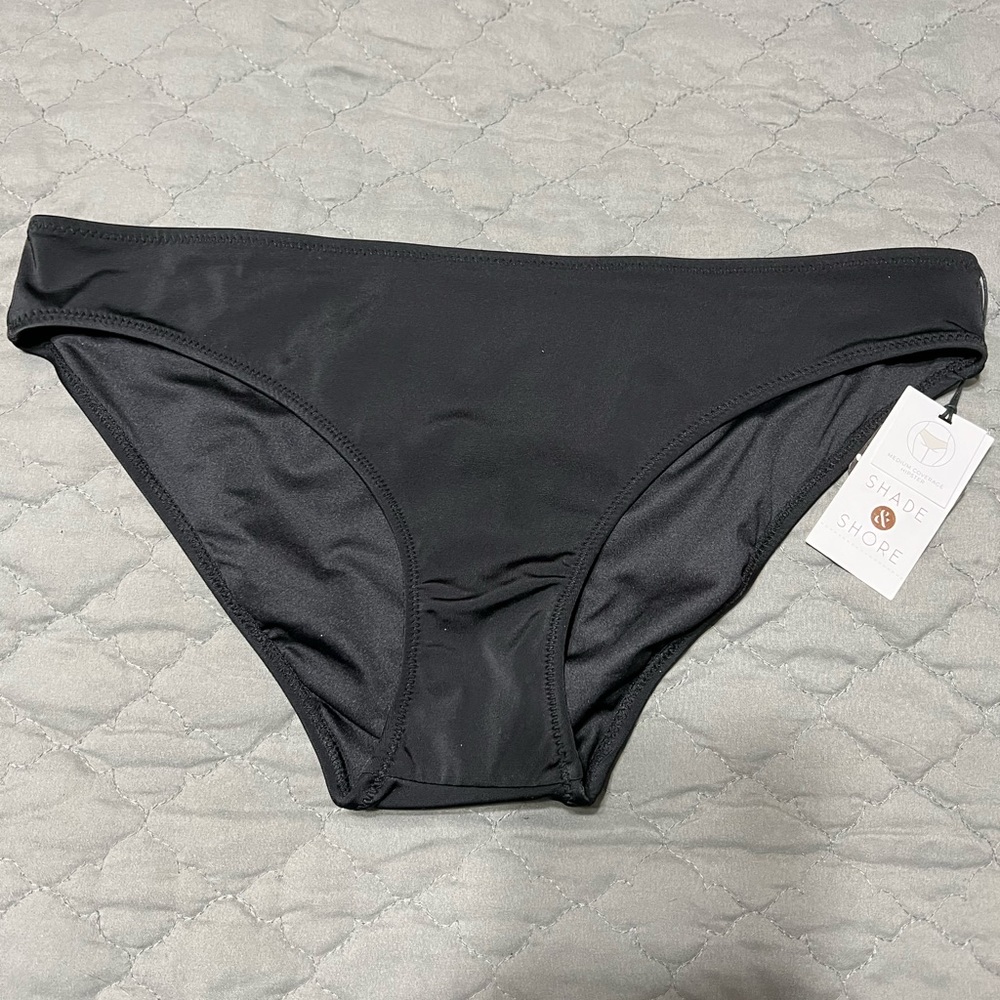 Brand new Shade Shore moderate coverage bikini bottom, size M, black